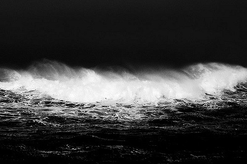 StormyWavesNearASealIslandInSouthAfrica